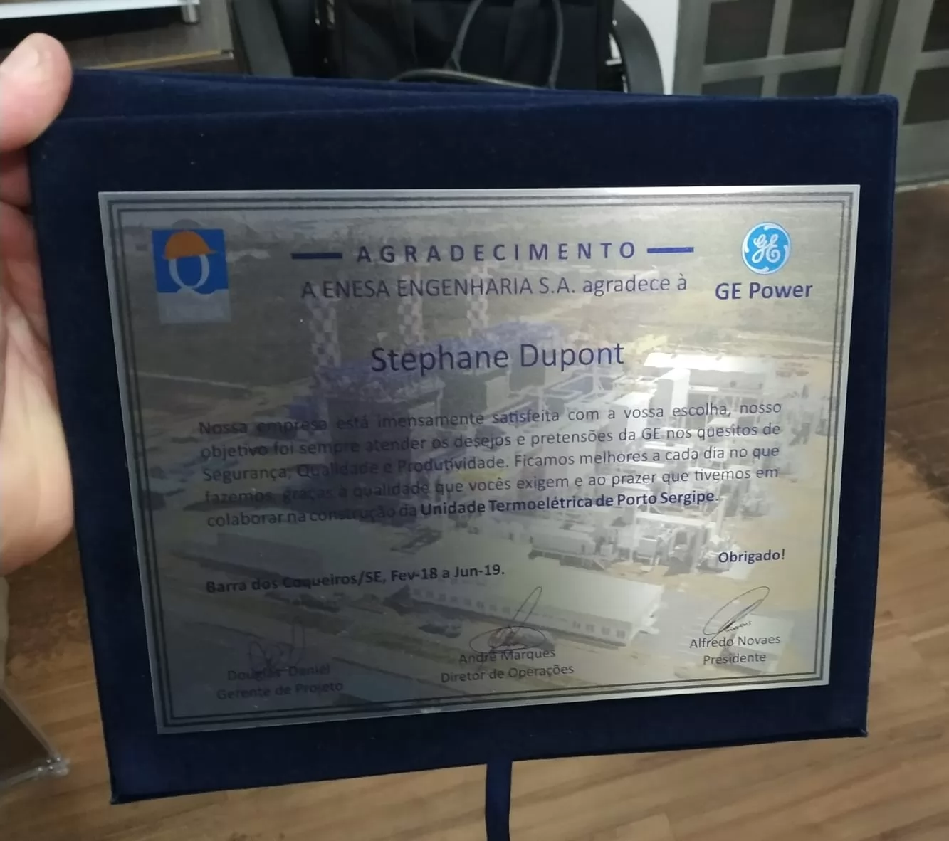 Placa de Homenagem